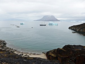 Uumannaq seen from  the archaeological site